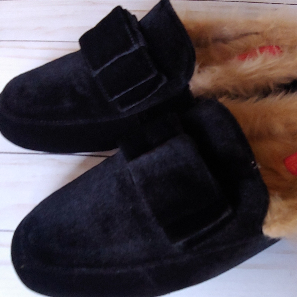 SOLDCatherine Malandrino Furrow Black Velvet Mules - Picture 2 of 7